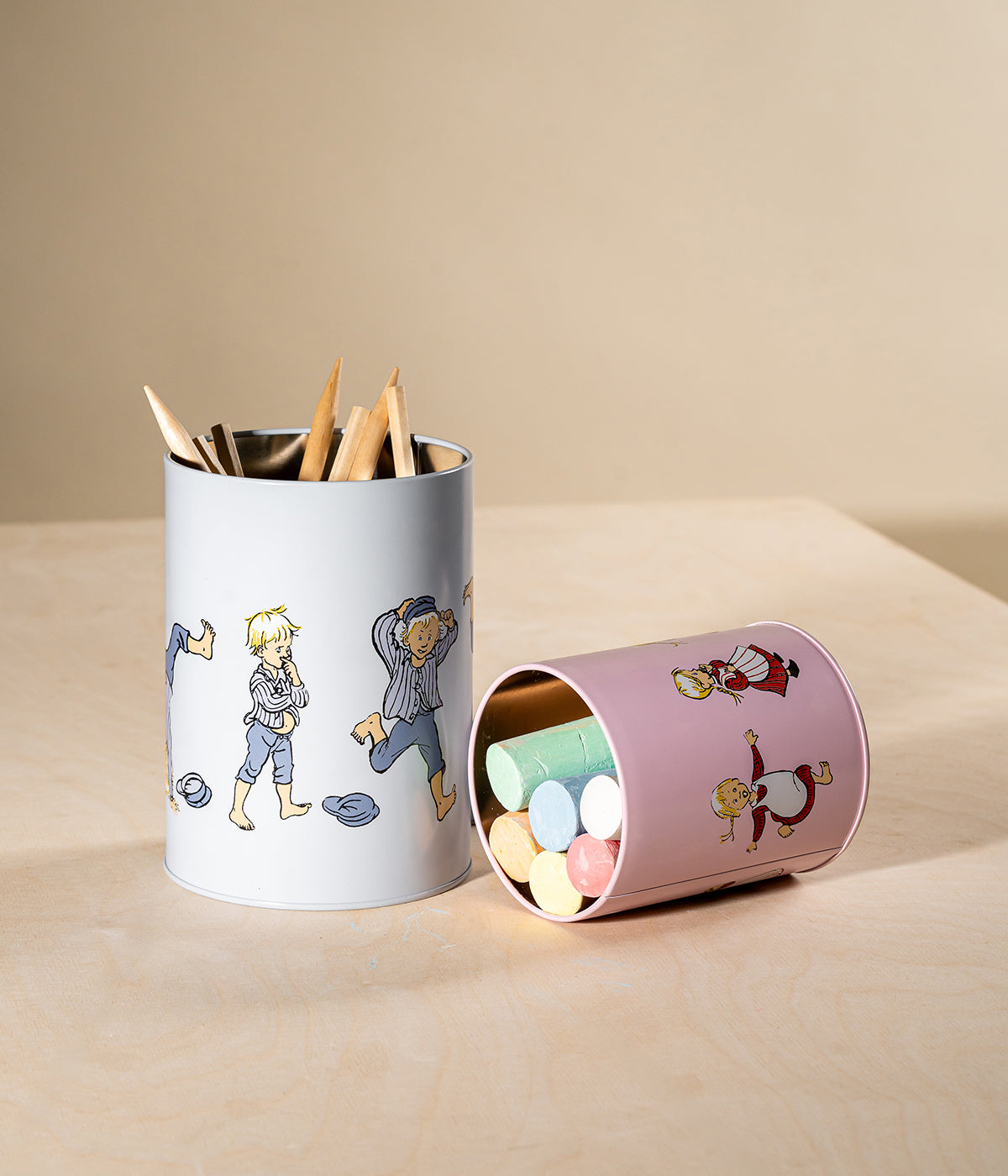Emil tin jar set of 2 Emil and Ida