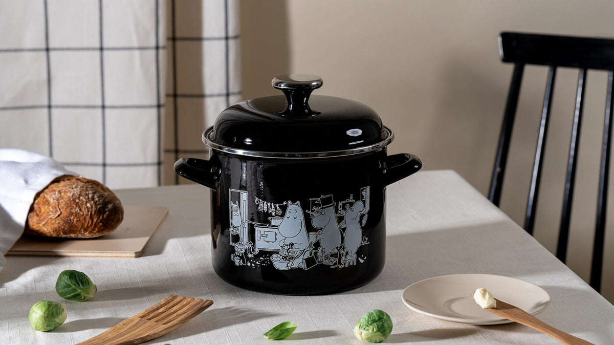 Pots & sauce pans