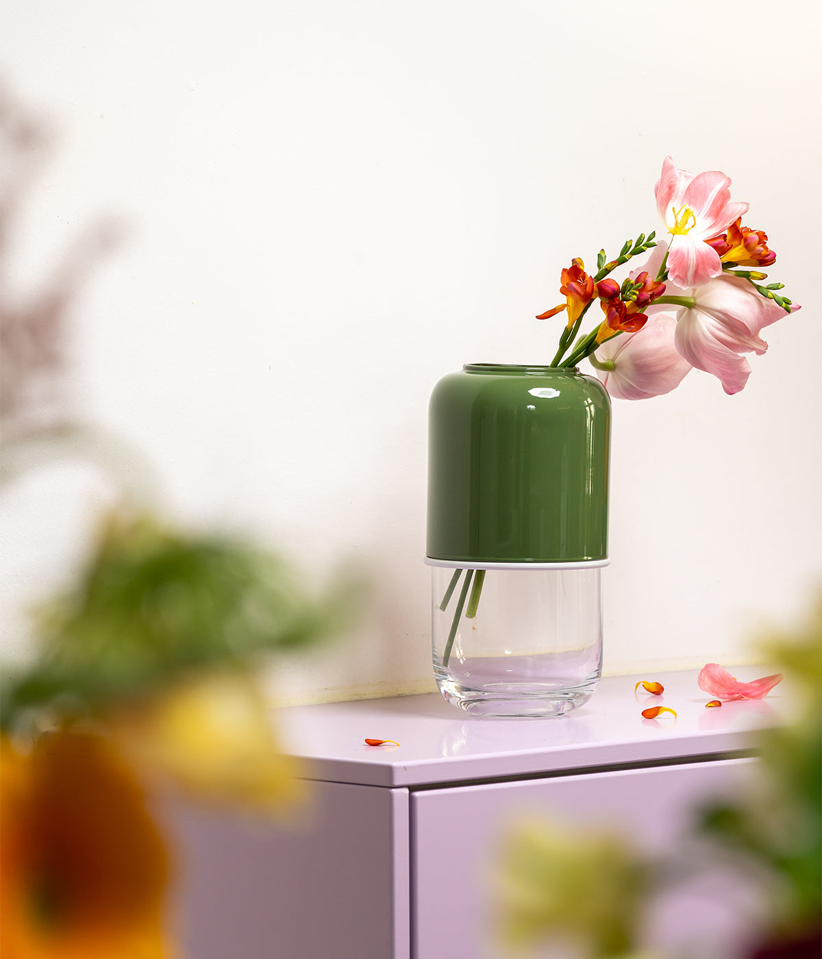 Capsule vase green/clear