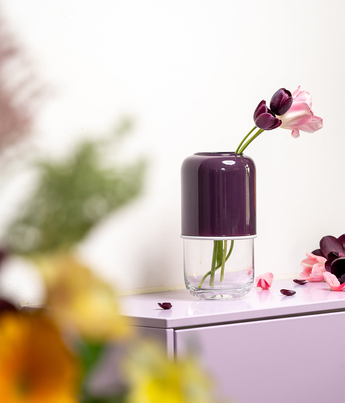 Capsule vase purple/clear