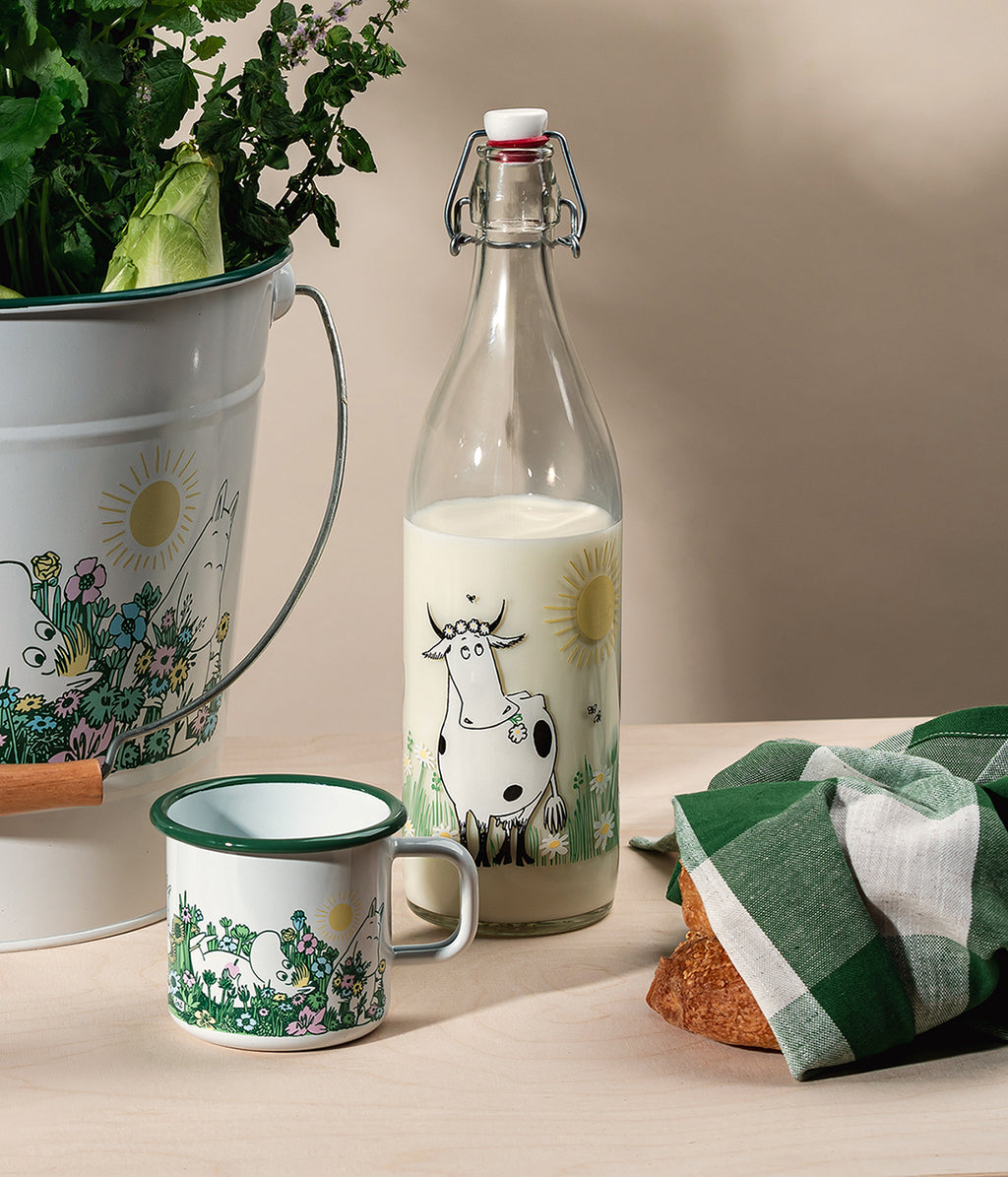 Moomin enamel mug In the Garden 3,7 dl