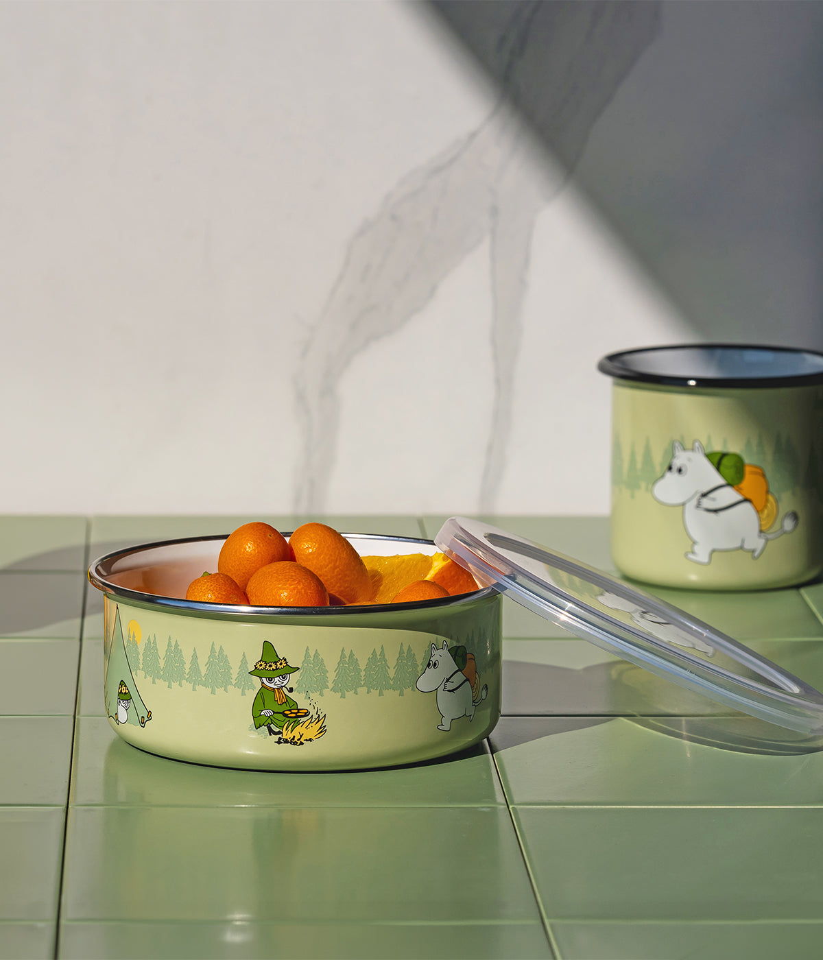 Moomin enamel bowl/jar with lid Campers 8 dl