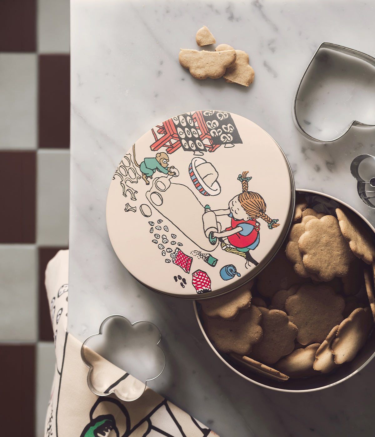Pippi tin jar Baking 18 cm