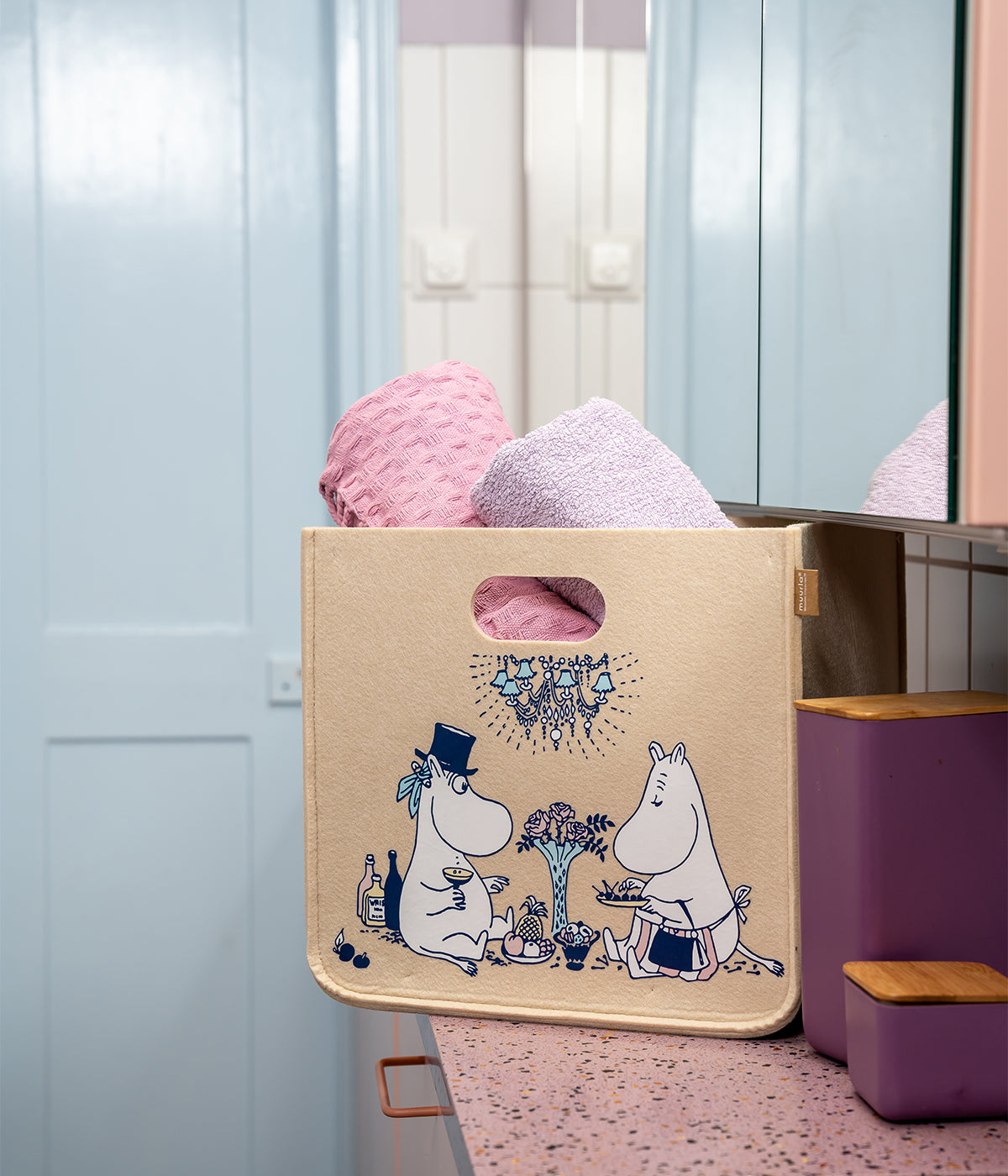 Moomin storage basket Date night M