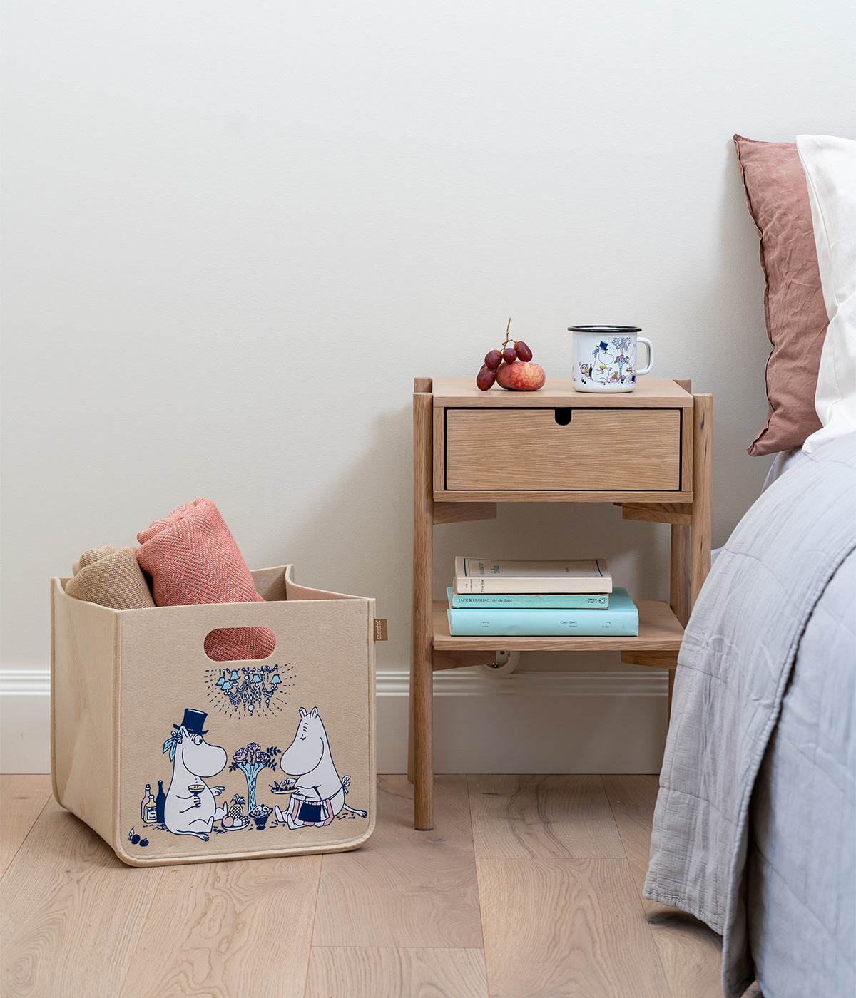 Moomin storage basket Date night M