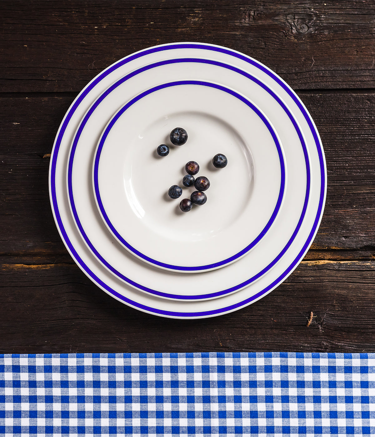 The Cottage of Four Winds porcelain plate 27 cm